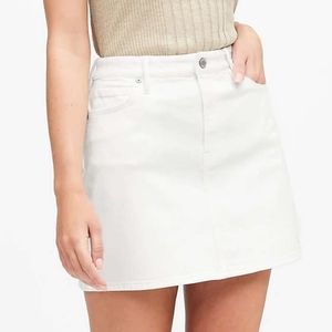 Banana republic White denim skirt